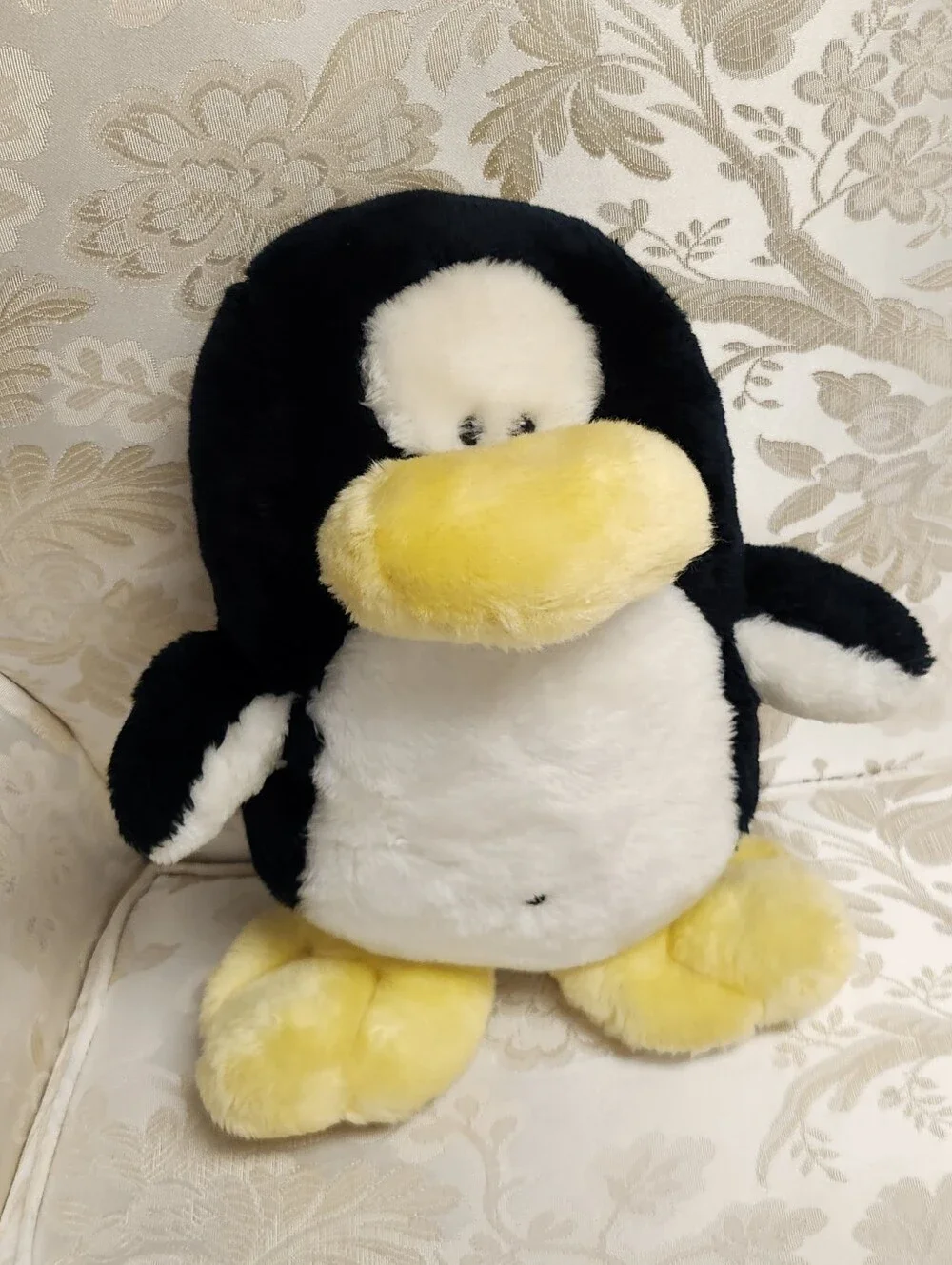 Applause Vintage Penguin Stuffed Plush Black White Yellow RARE!